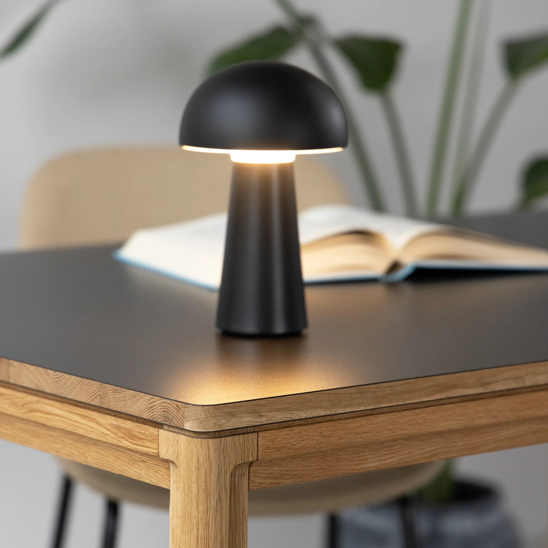 New Carver spisebord/skrivebord